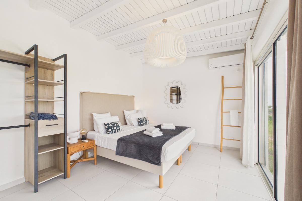 39.Location villa avec piscine vue mer Saint François Guadeloupe